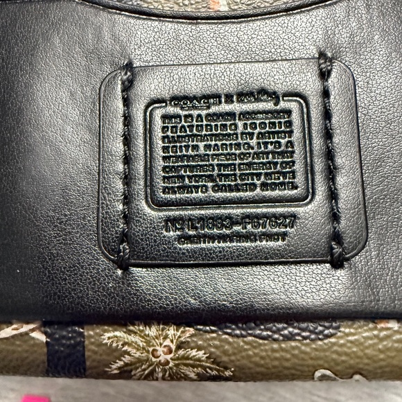 Coach x Keith Haring collab phone case - Picture 3 of 3